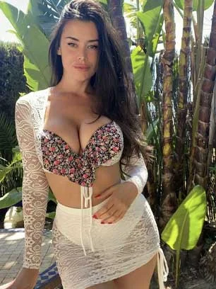 Female Escorts in bengali-market